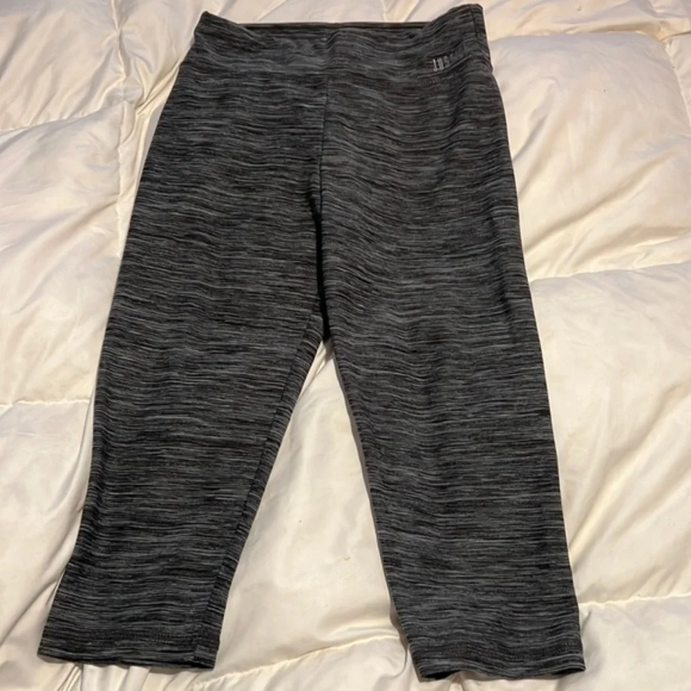 Justice leggings size kids 14. These are solid and will last a long time!!